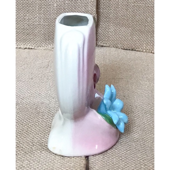 Vintage OPCO Pottery Pink Vase w Blue Applied Flower Granny Cottage Core Romance - Picture 4 of 9